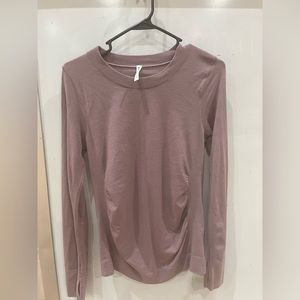 Athleta long sleeve. EUC Only worn twice size 10